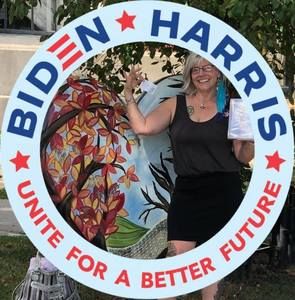 Meet your Posher, Melissa